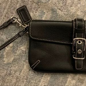 Coach Wristlet: vintage